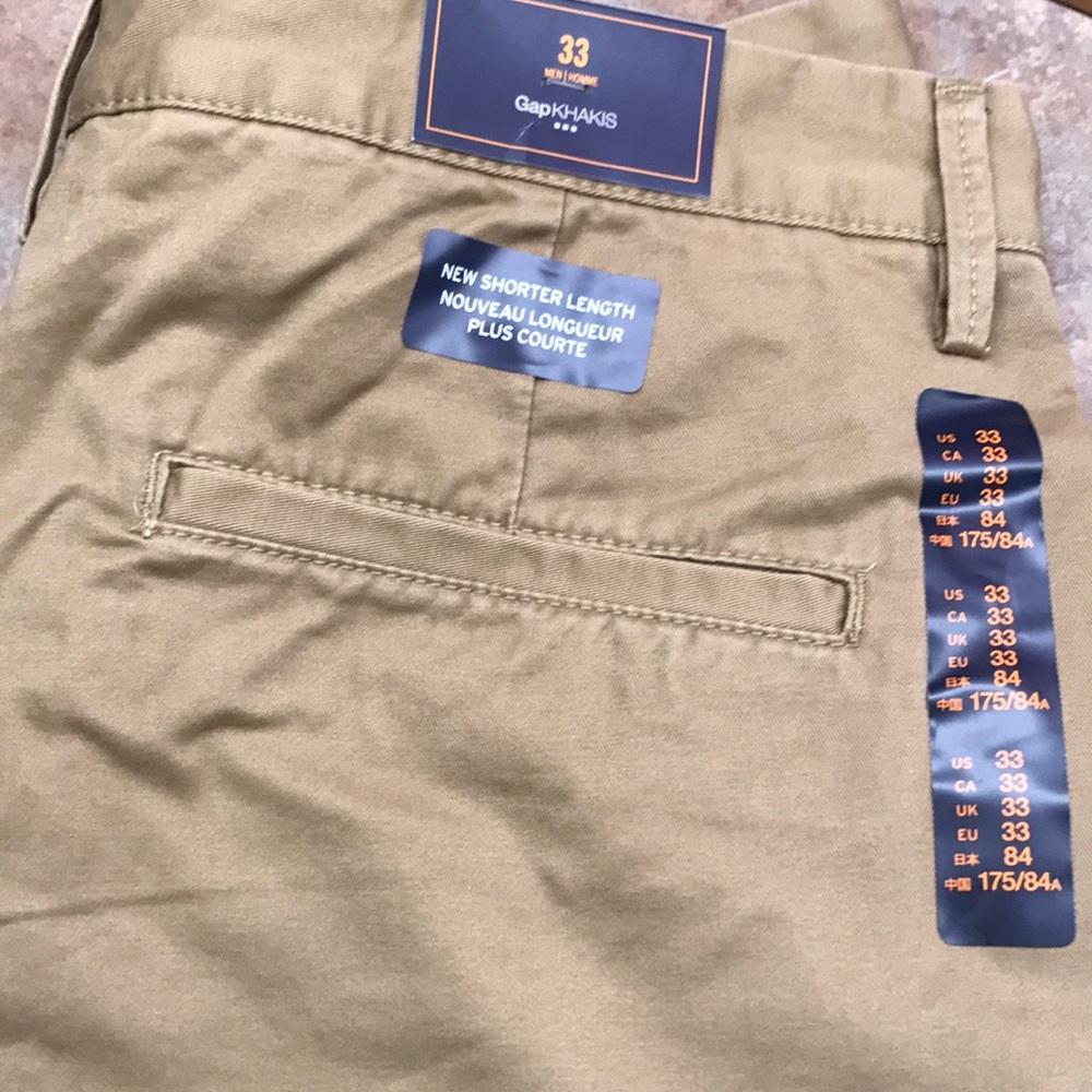 Men's Gap Khaki shorts